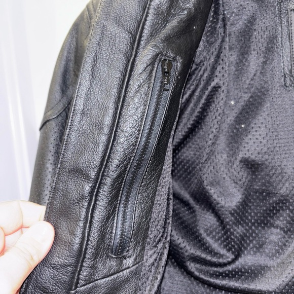 Harley Davidson Women's Small, Vented, Padded, Perforated Leather Jacket - Picture 8 of 14